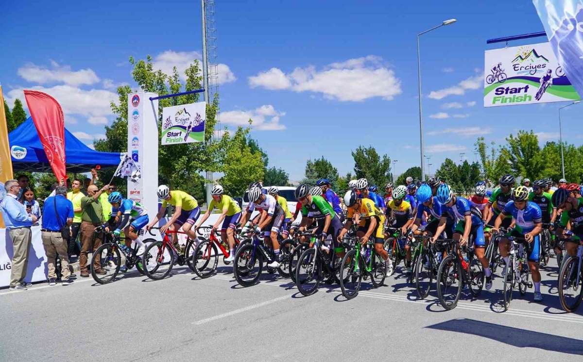Erciyes’te Uluslararası Bisiklet Yarışları devam ediyor
