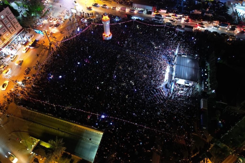 Sincan, Tuğçe Kandemir konseri ile ışıl ışıldı
