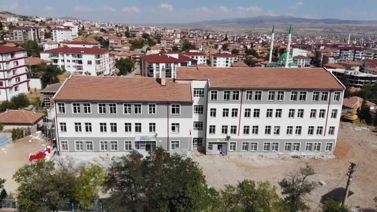 MEB’den Kırıkkale’ye 370 milyon liralık yatırım: Okulların çehresi değişiyor
