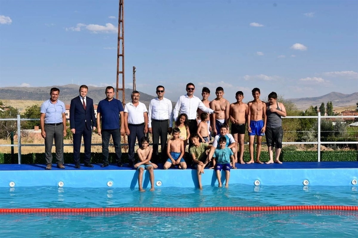 Kırıkkale’de 3 ilçeye yüzme havuzu yapıldı
