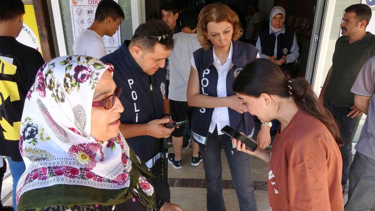 Polise verdiği cevapla Türkiye’yi ağlatmıştı... Devlet Bahçeli’nin sahip çıktığı Ayşe Sabancalı üniversiteyi kazandı

