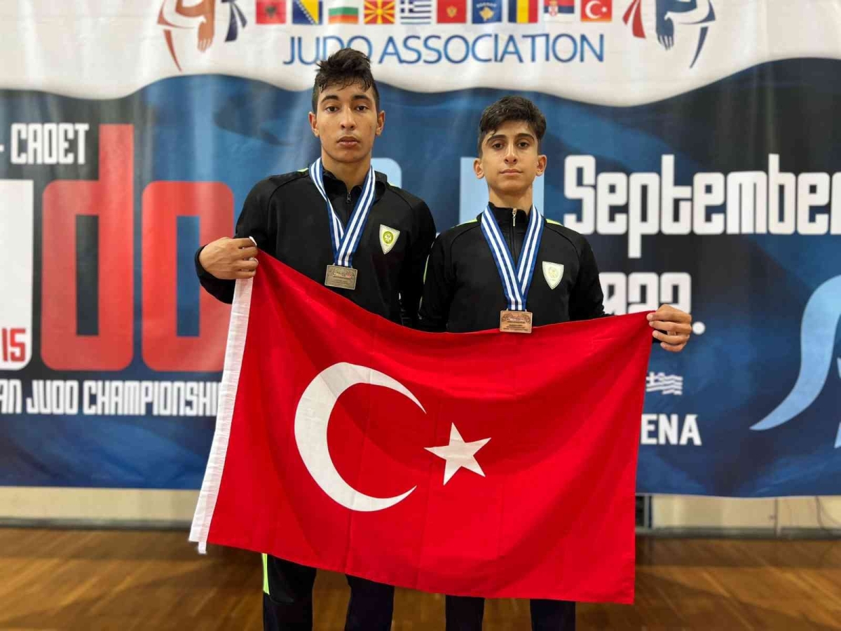 Judocular, Balkan Şampiyonasından madalyalarla döndü
