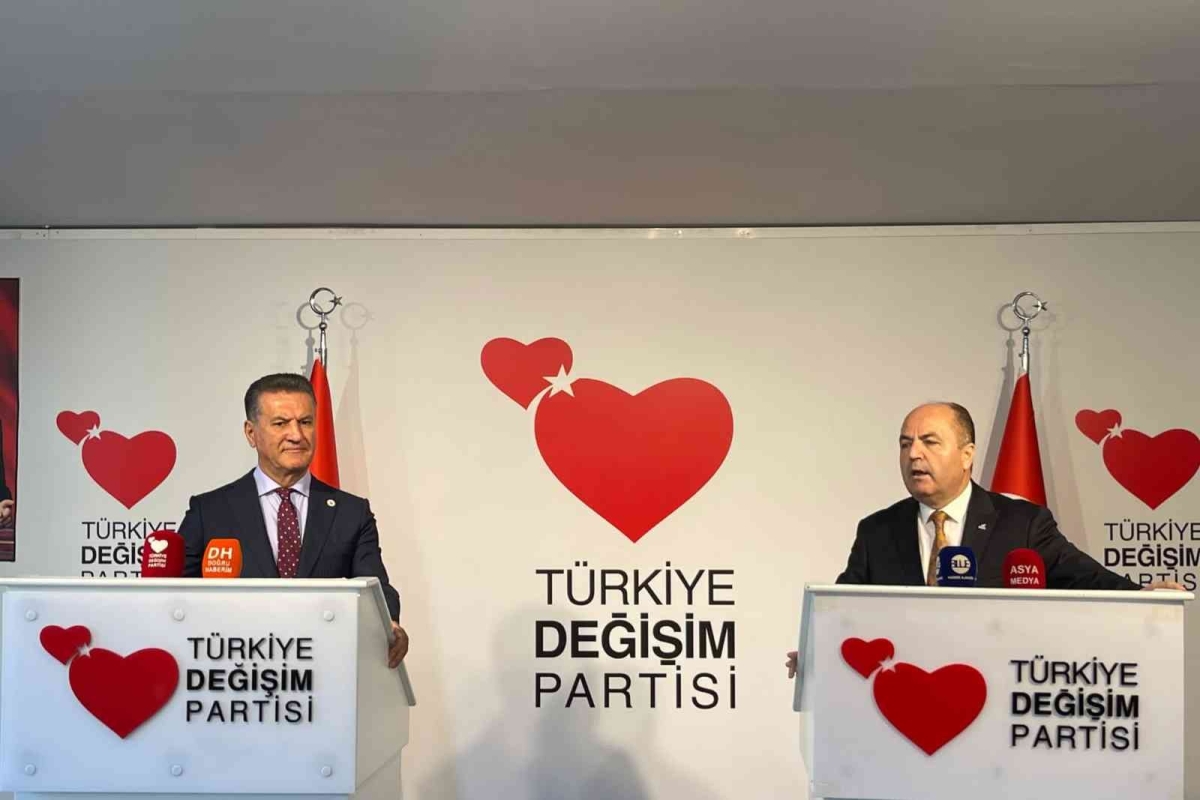 TDP Genel Başkanı Sarıgül, ANAP Genel Başkanı Çelebi’yi kabul etti
