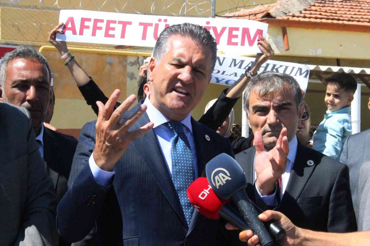 TDP Genel Başkanı Sarıgül, Gürsel Tekin’in açıklamalarını değerlendirdi
