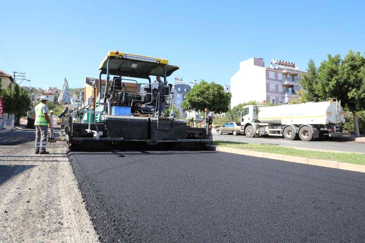 Barış Manço Bulvarı’nın asfaltı yenilendi
