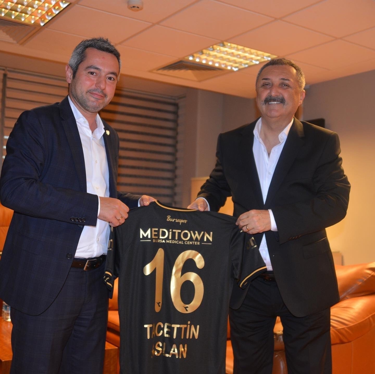 İl Emniyet Müdürü Tacettin Aslan, Bursaspor’u ziyaret etti
