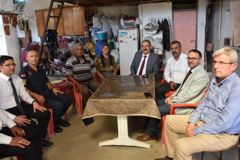 Kaymakam Sağlam, Kıbrıs Gazisini evinde ziyaret etti

