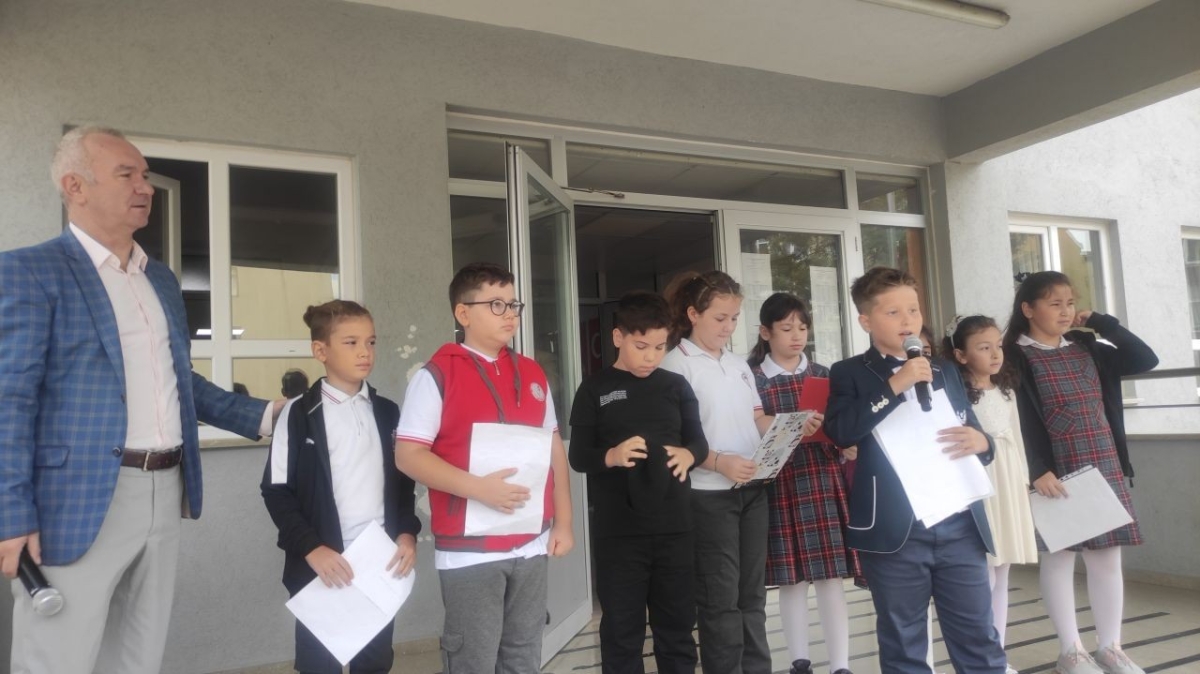 Bandırma’da eğitim öğretim yılının ilk ders zili çaldı
