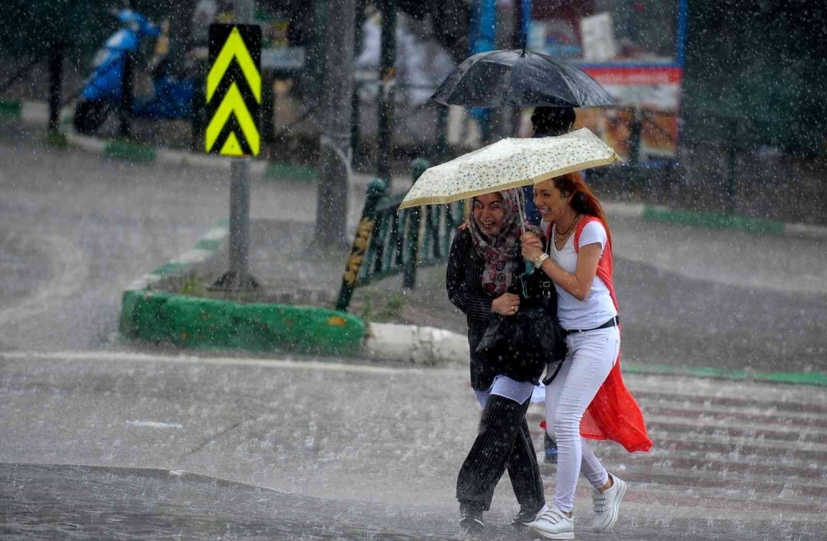 Bayburt ve Erzincan için kuvvetli yağış uyarısı
