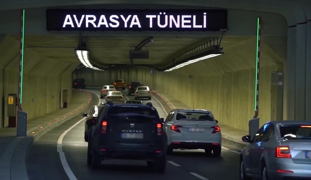 Avrasya Tünelinde 67 bin 982 araç ile günlük araç geçişi rekoru kırıldı

