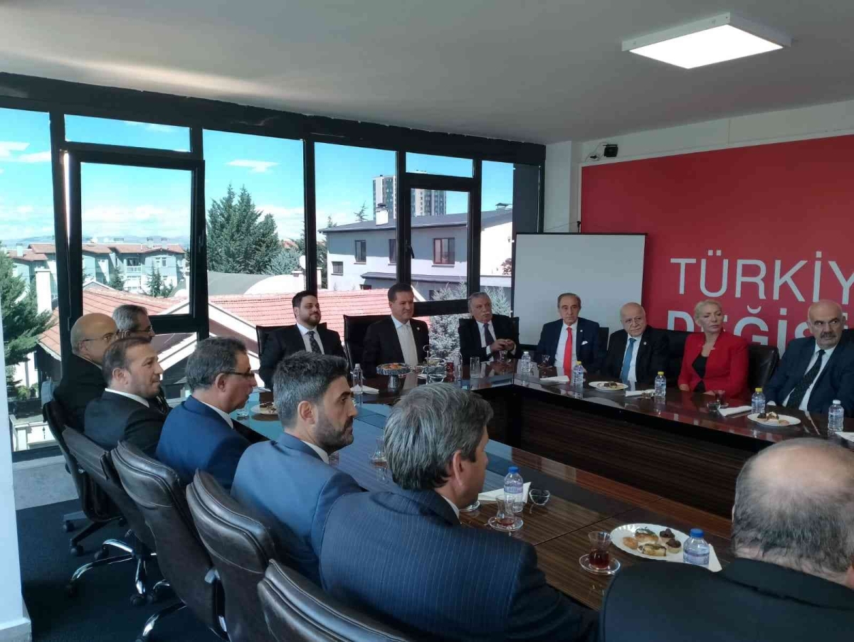 BTP Genel Başkanı Baş’tan TDP Genel Başkanı Sarıgül’e ziyaret
