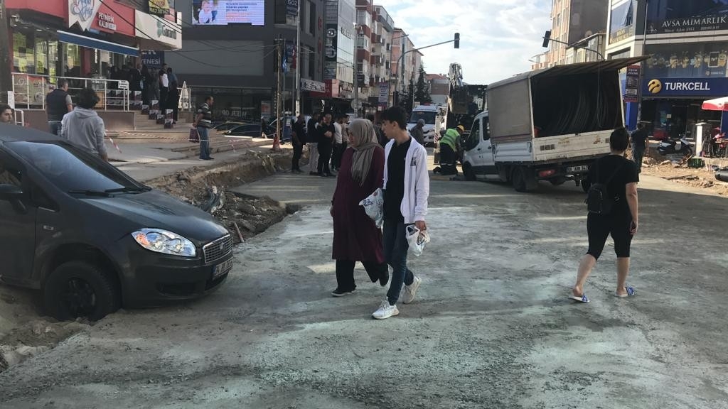 Kazdıkları çukura kendileri düştü
