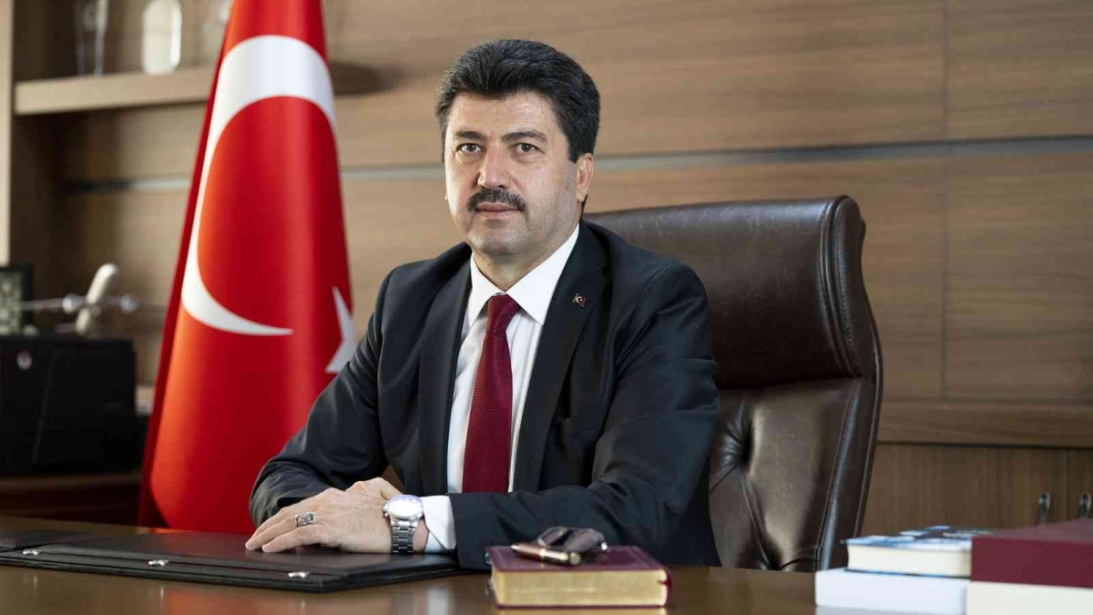 SUBÜ Rektörlüğü’ne Prof. Dr. Mehmet Sarıbıyık atandı
