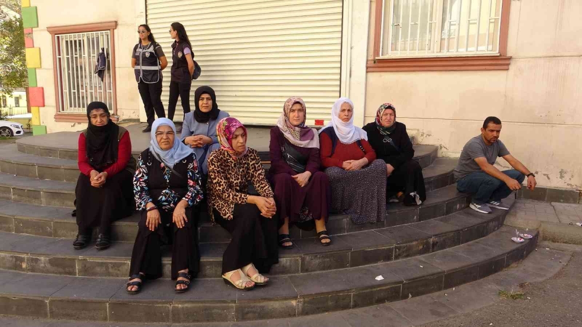 Diyarbakır’da ailelerin evlat nöbeti bin 110’uncu gününde
