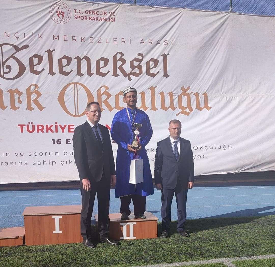 Geleneksel Türk Okçuluğu Turnuvası’nda Anadolu Üniversitesi başarısı
