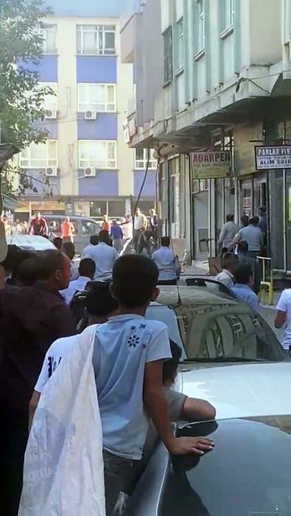 Siirt’te barışmak için toplandılar çıkan kavgada 9 kişi yaralandı
