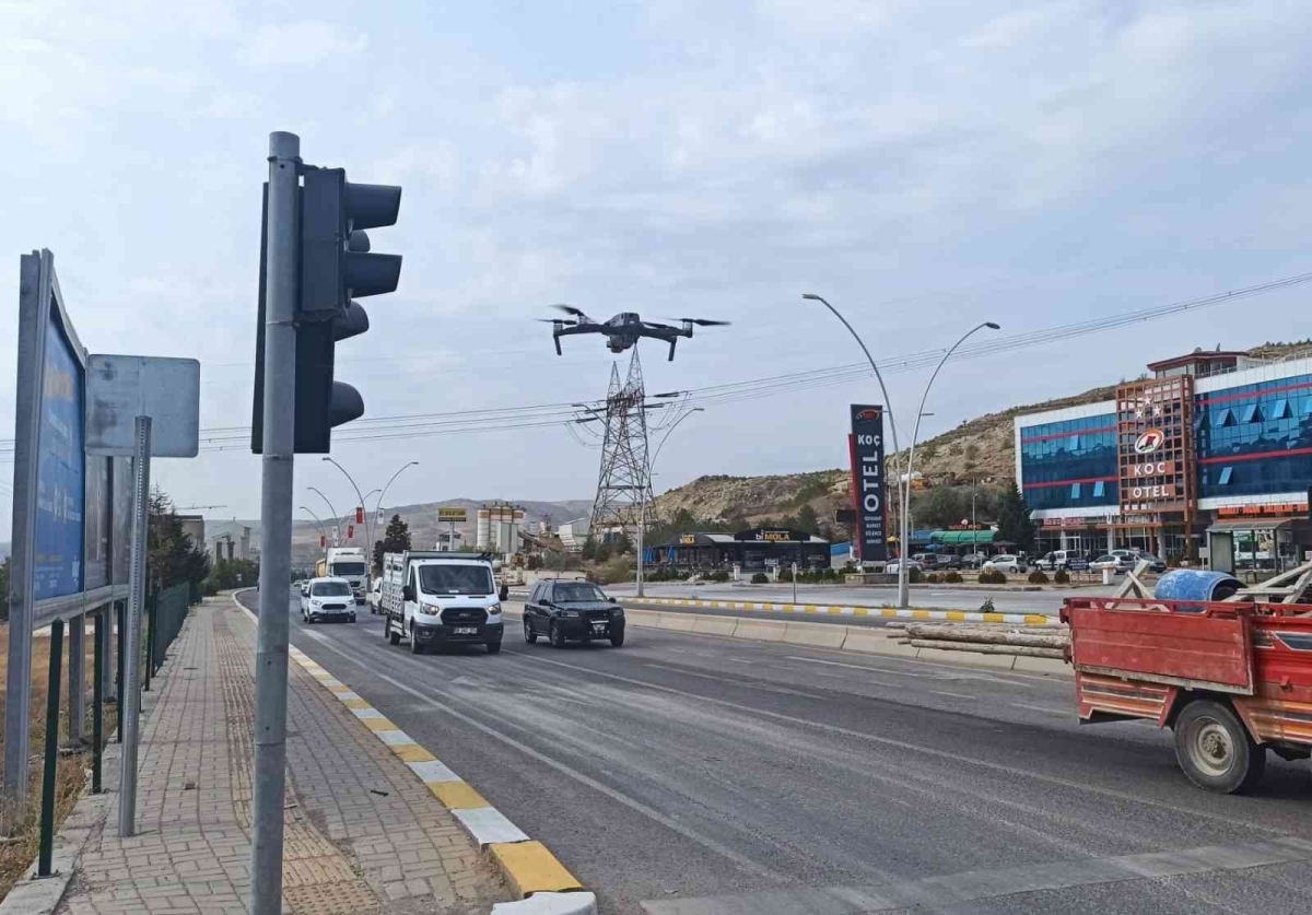 Çankırı’da ‘dron’ destekli trafik uygulamasında 40 araca para cezası kesildi
