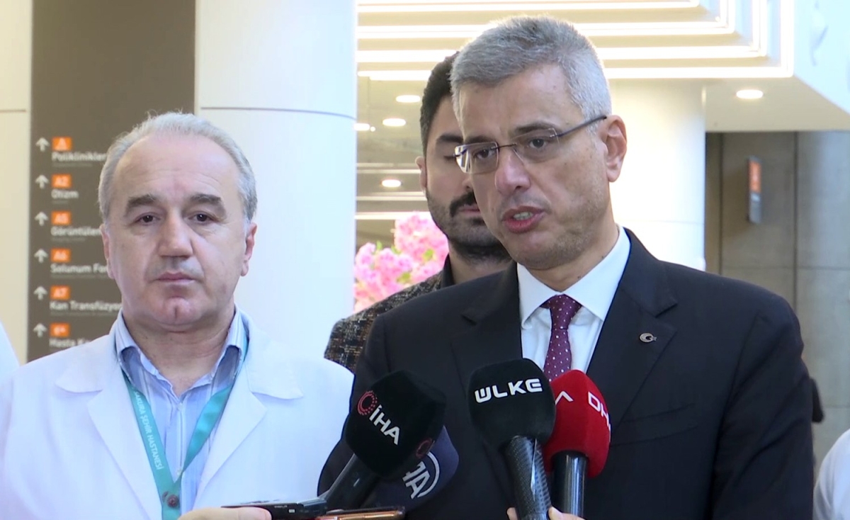 İstanbul İl Sağlık Müdürü Prof. Dr. Memişoğlu: “Yoğun bakımda olan 5 hastanın 2’sinin durumu kritik”
