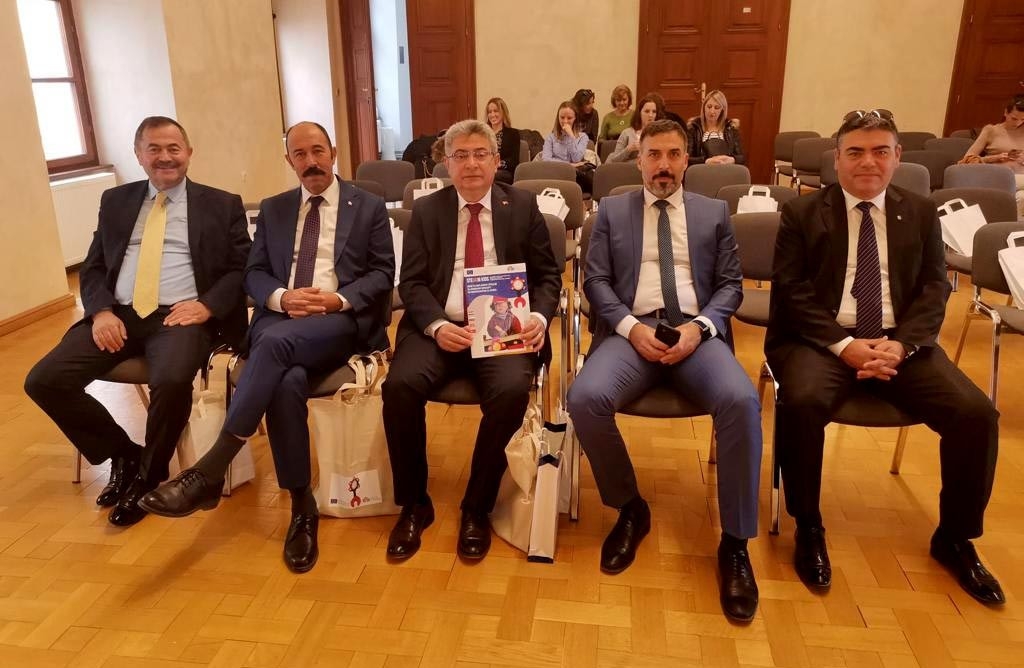 Kuşadası Belediyesi Başkan Yardımcısı Batçıoğlu, Hırvatistan’daki sempozyuma katıldı
