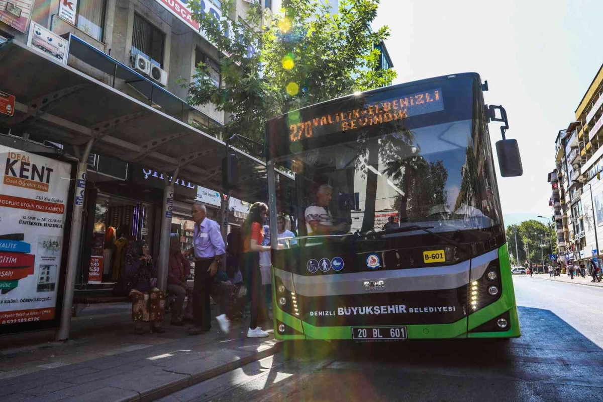 Denizli Büyükşehir, Cumhuriyet Bayramı’nda otobüsleri ücretsiz yaptı
