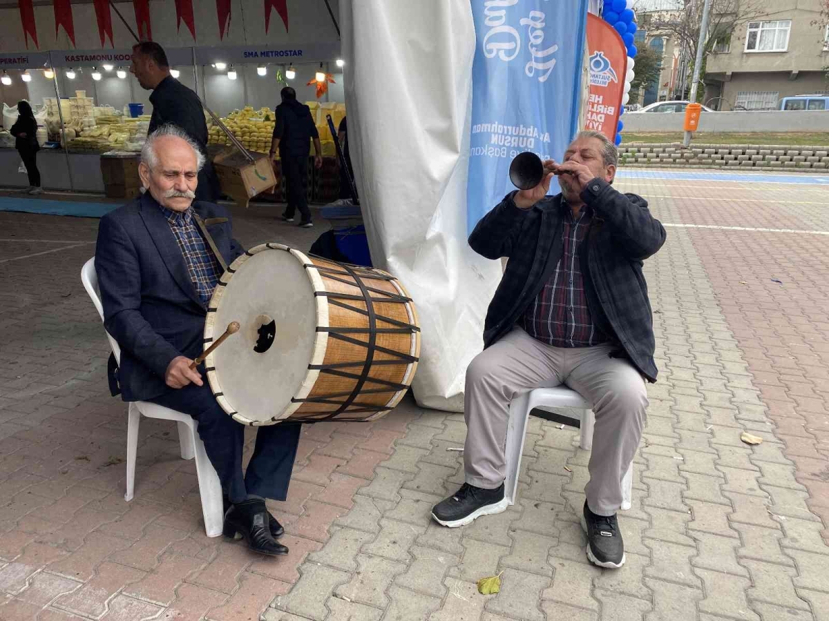 Sultangazi’de Erzurum Cağ Kebabı ve İspir Kuru Fasulyesi festivali başladı
