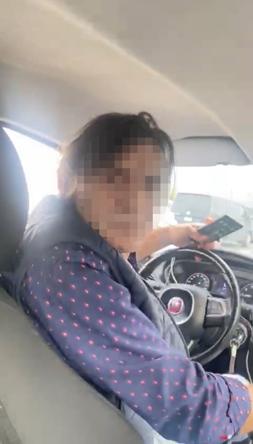 E-5 Karayolu’nda taksici dehşetinin yeni görüntüleri ortaya çıktı: Kadınları araçtan indirmeye çalıştı
