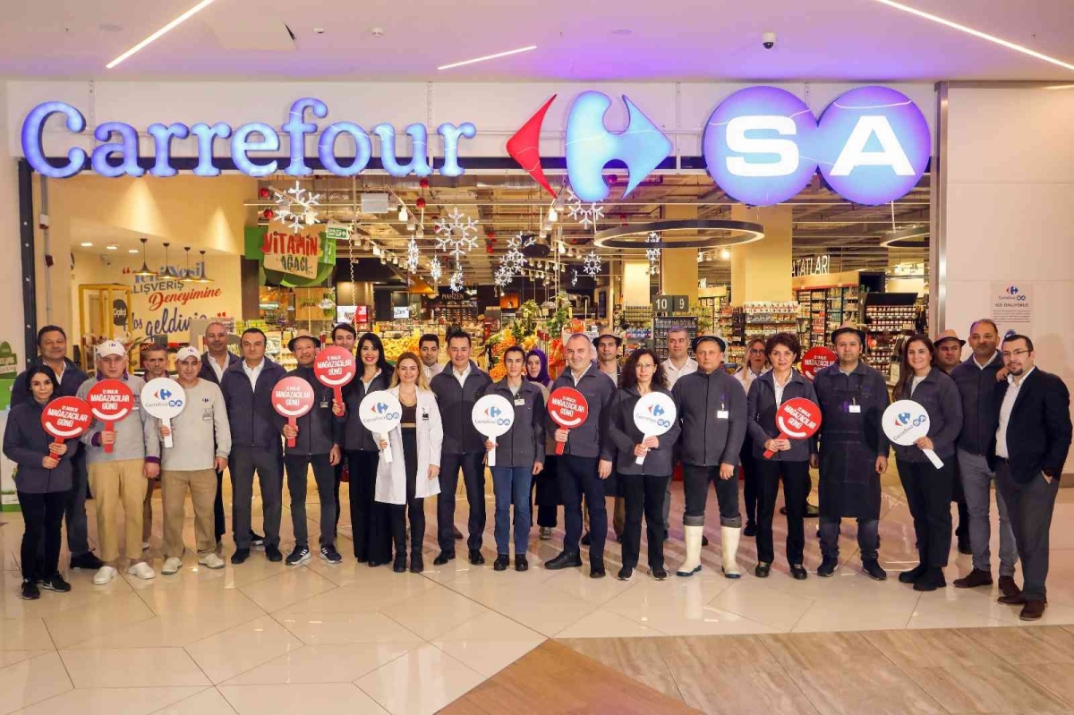 CarrefourSA, Mağazacılar Günü’nü çalışanlarıyla kutladı
