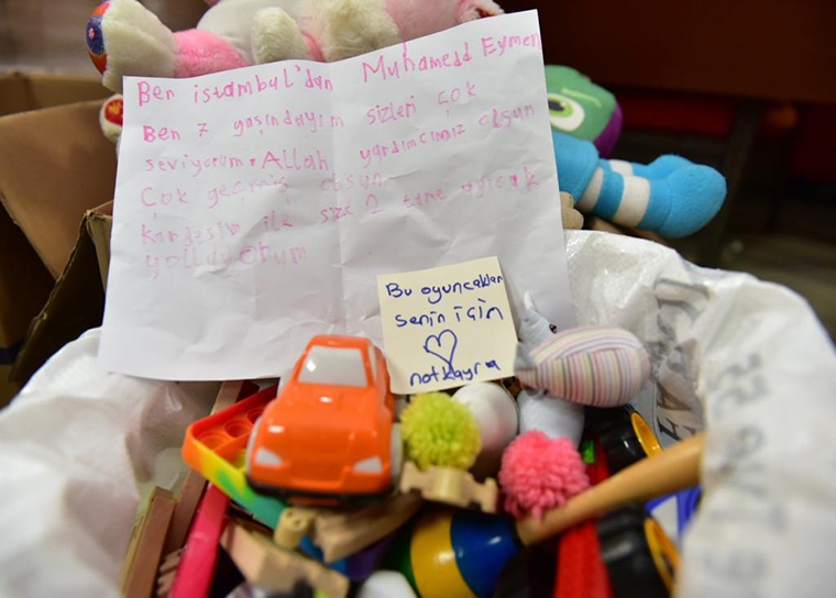 Tuzla'dan Depremzede Çocuklara Duygulandıran Mektup