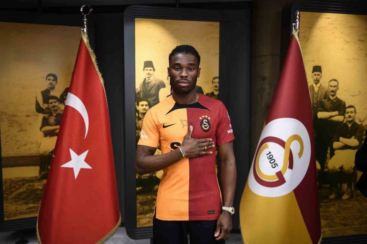 Galatasaray, Adekugbe’yi açıkladı
