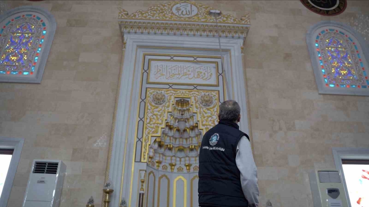 Tuzla’da ibadethaneler Ramazan ayı öncesinde temizlendi
