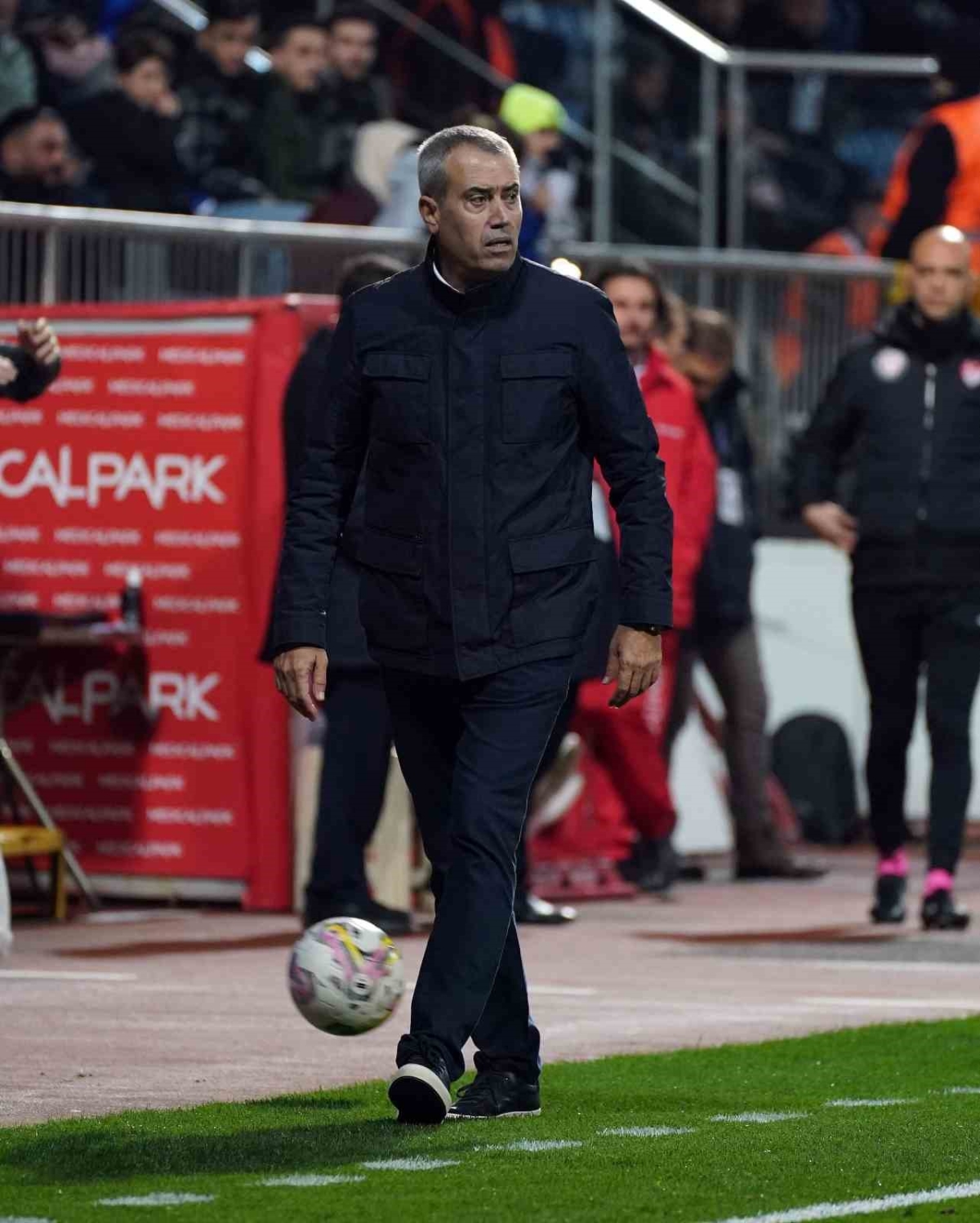 Kemal Özdeş, 3. döneminin ilk maçında Trabzonspor’a karşı galip
