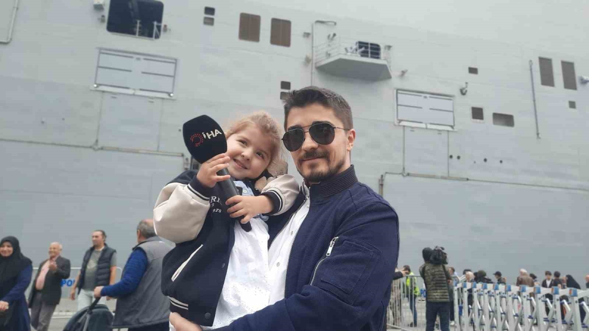 TCG Anadolu’ya 7’den 70’e ziyaretçi akını sürüyor
