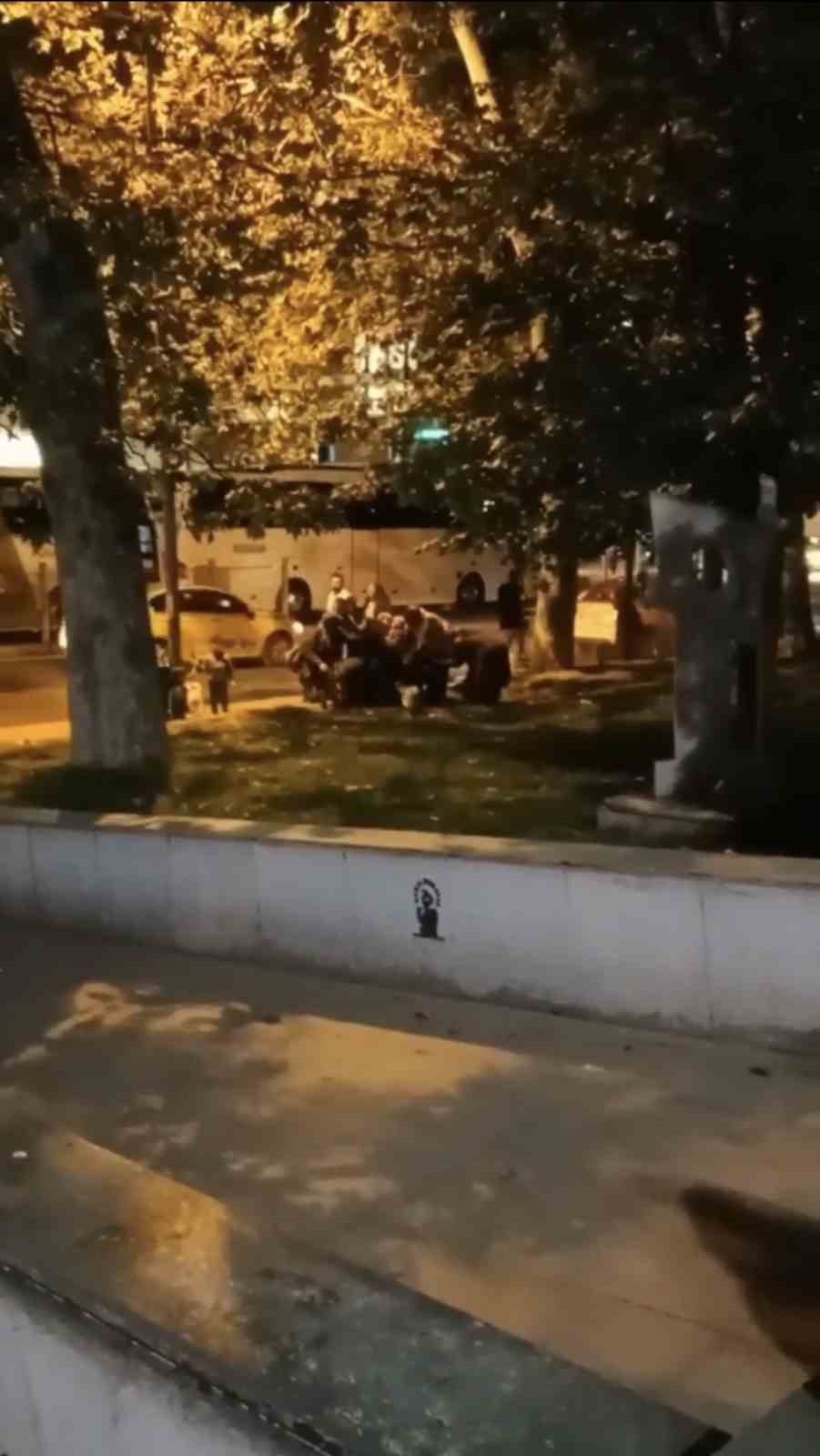 Taksim’de dilencilerin para kavgası kamerada
