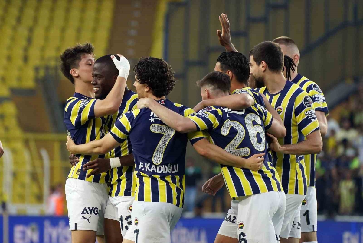 Fenerbahçe deplasman serisini derbide sürdürmek istiyor

