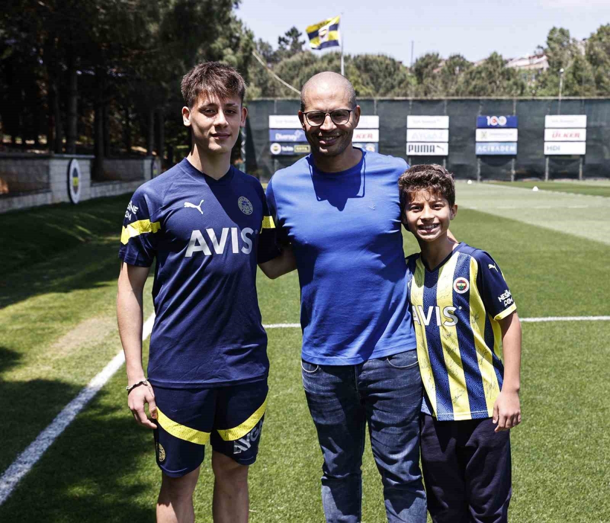 Alex de Souza’dan, Fenerbahçe’ye ziyaret
