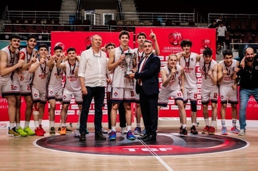 Basketbolda U16 Türkiye şampiyonu, İstanbul Bahçeşehir Koleji oldu
