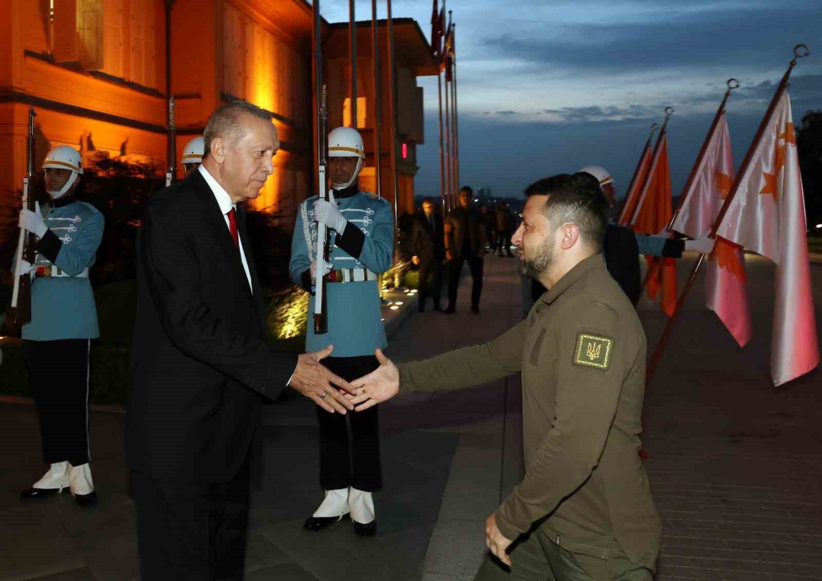 Cumhurbaşkanı Erdoğan ile Zelenski görüşmesi başladı
