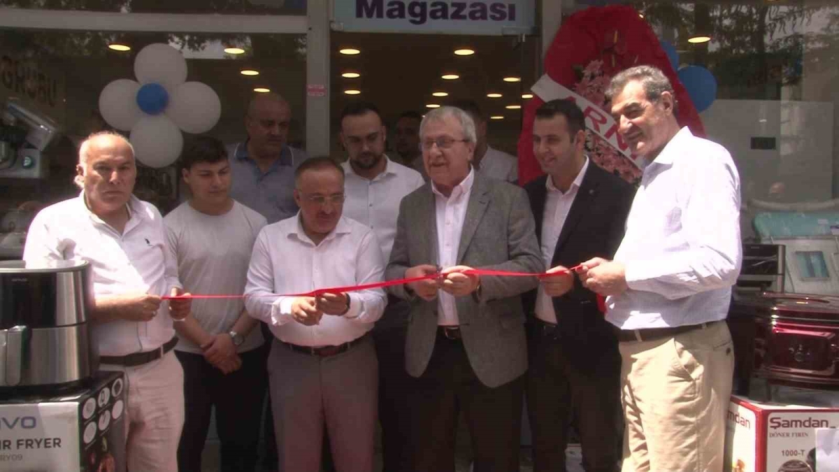 İstanbul Anadolu Yakası’nda 19’uncu İhlas Mağazası Ümraniye’de açıldı
