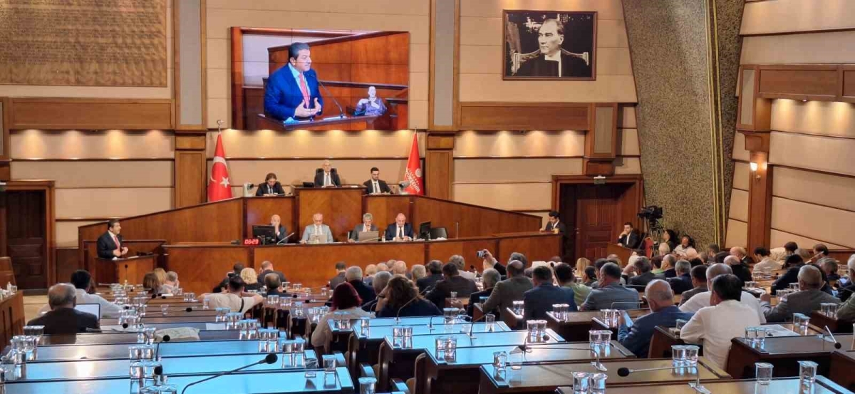 İBB AK Parti Grup Başkanvekili Göksu’dan Feshane’de açılan sergiye eleştiri: 