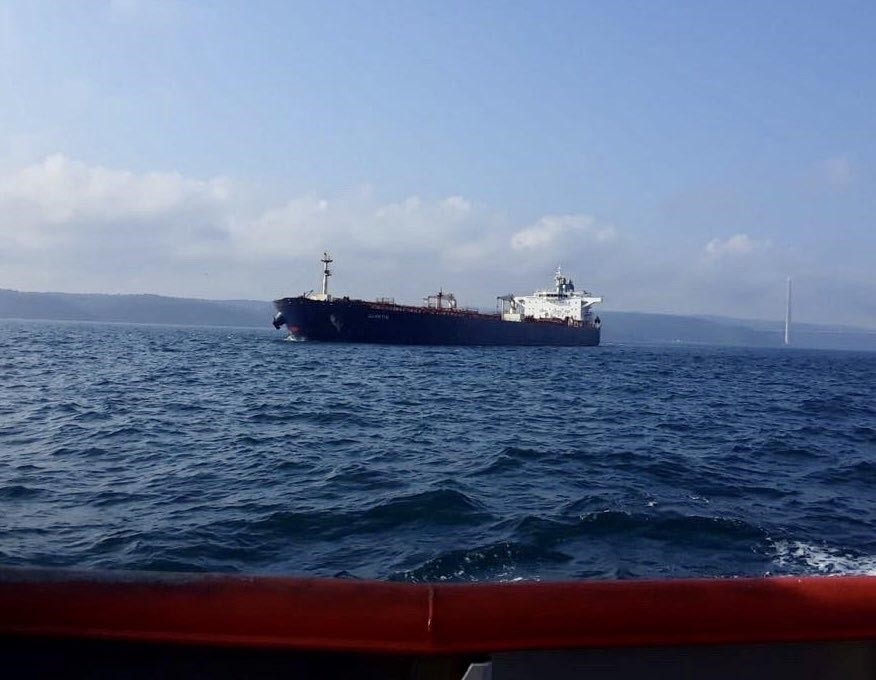 Sarıyer açıklarında petrol tankeri arızası nedeniyle gemi trafiği askıya alındı
