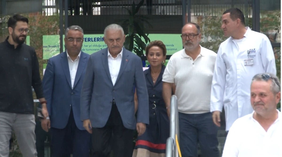 Eski Meclis Başkanı Yıldırım, Ali ve Vuslat Sabancı çiftini hastanede ziyaret etti
