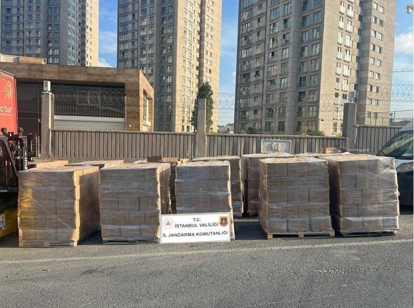 İstanbul’da bir tırda 15 ton etil alkol ele geçirildi
