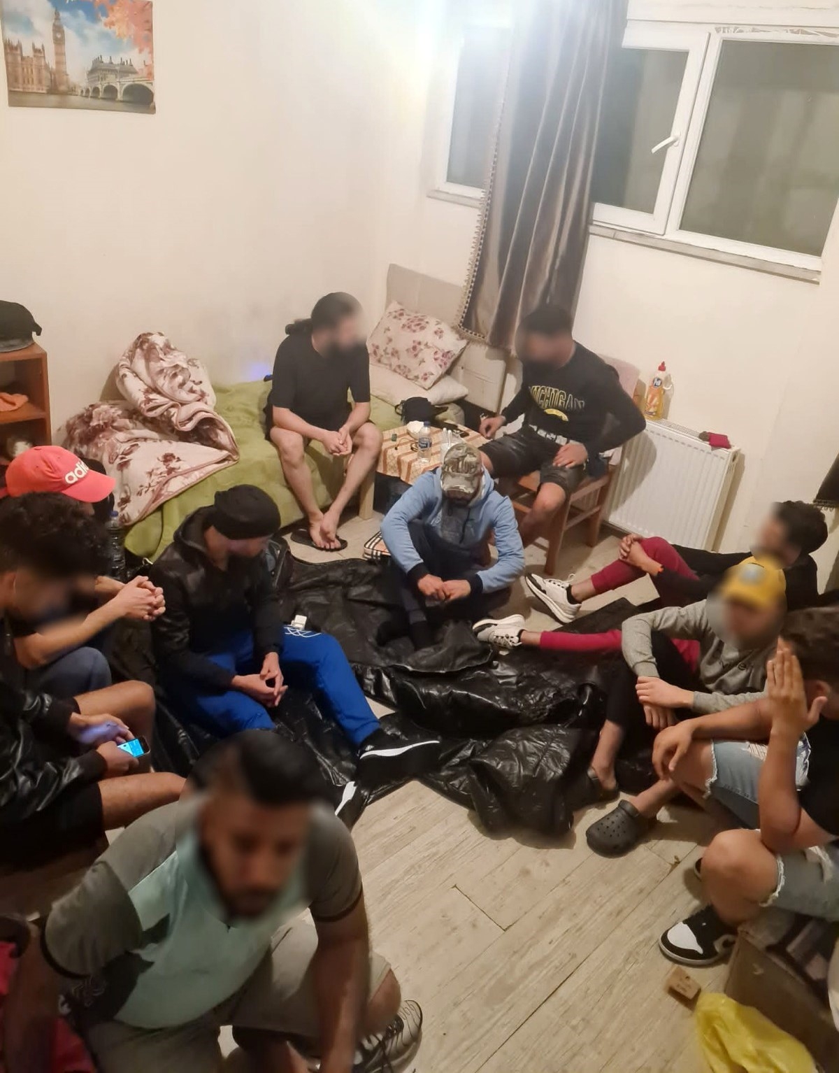 İstanbul’da 18 düzensiz göçmen yakalandı
