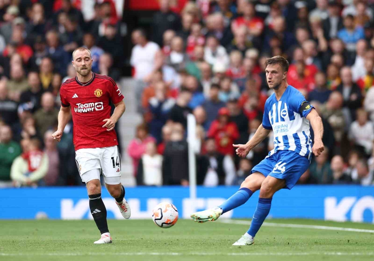 Manchester United, sahasında Brighton’a kaybetti
