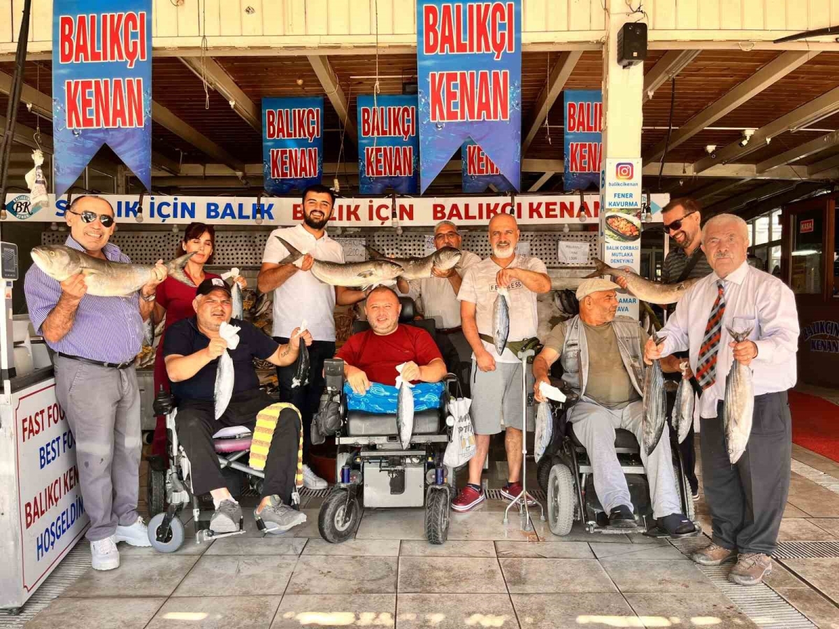 Türkiye Deniz Canlıları Müzesi engelli vatandaşları ağırladı
