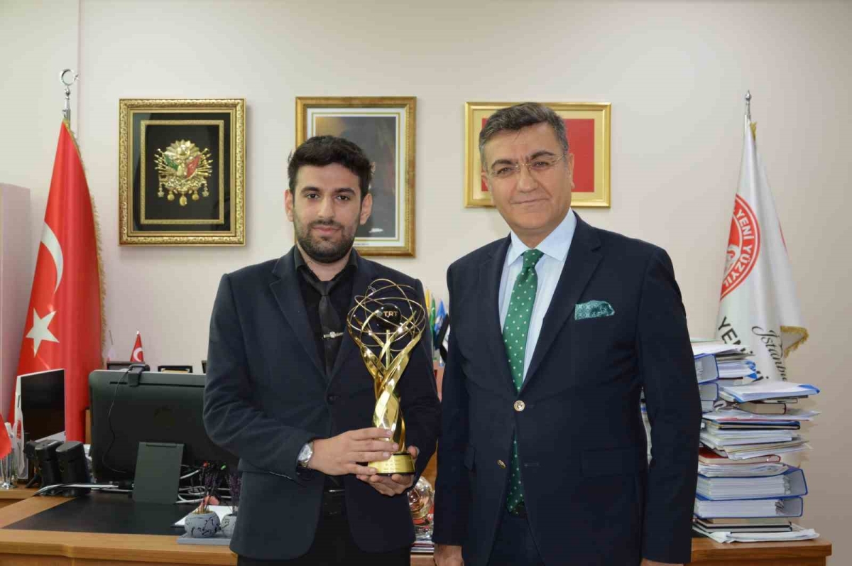 İstanbul Yeni Yüzyıl Üniversitesi öğrencisine birincilik ödülü
