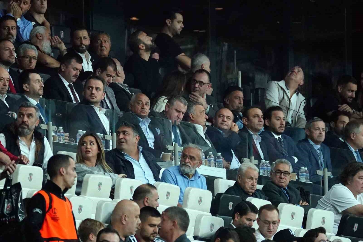 TFF Başkanı Büyükekşi, Beşiktaş Stadyumu’nu terk etti
