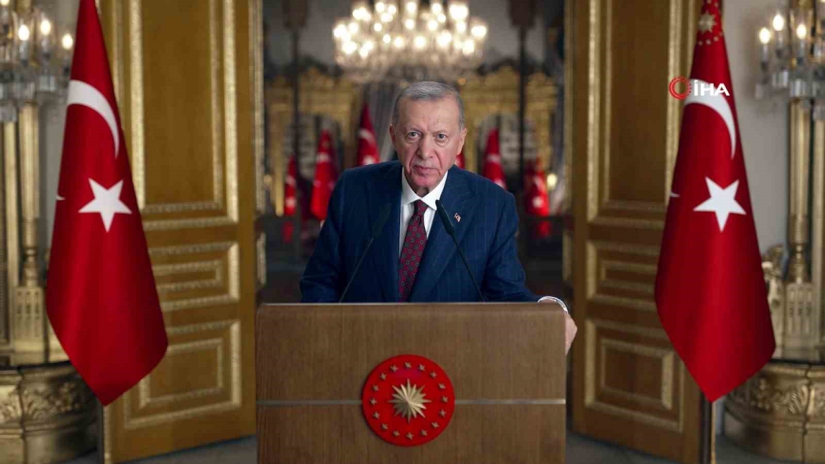 Cumhurbaşkanı Erdoğan: “(Türk dünyası) Aramızdaki kardeşlik ruhunu sağlam tuttukça çok büyük başarılara imza atacağımıza inanıyorum
