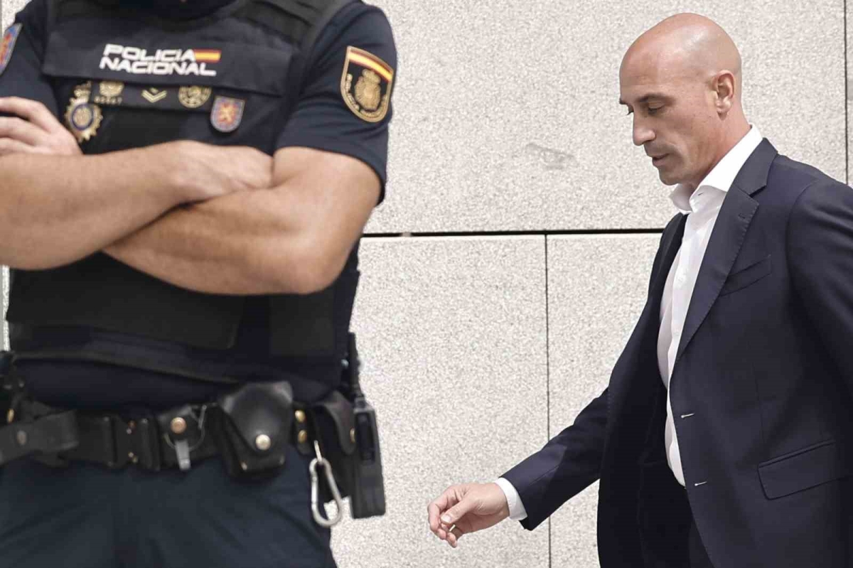 FIFA’dan Luis Rubiales’e 3 yıllık ceza
