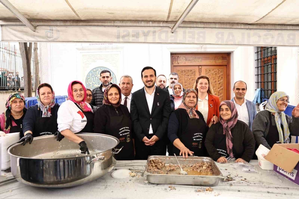Bağcılar’da Dede Pilavı bu sene Cumhuriyetin 100’üncü yılı için pişirildi
